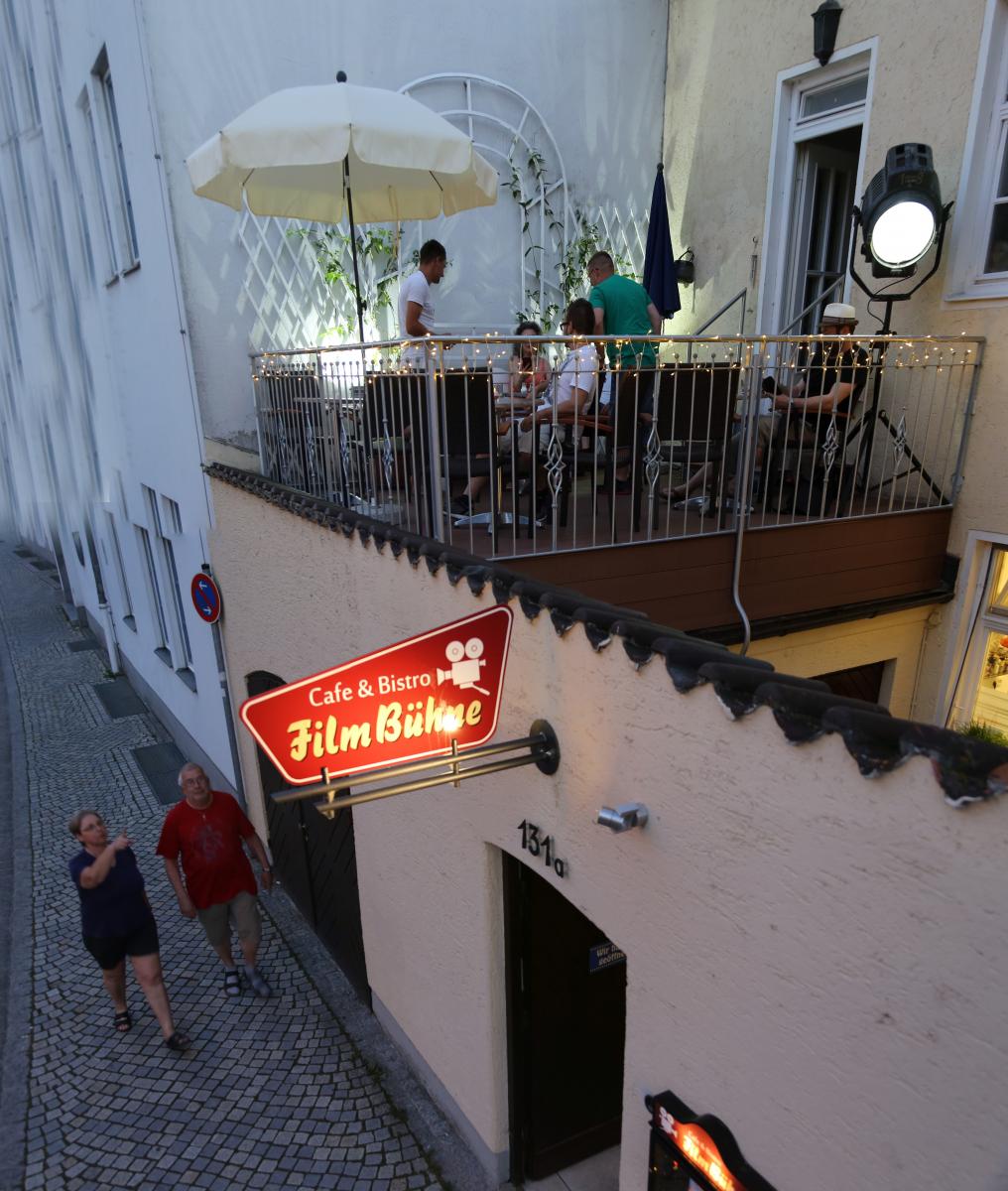 Schweinebraten im Cafe FilmBühne